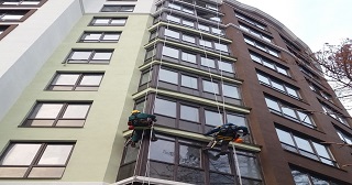 Установка крыши на балкон Бузулук цена от 1045 руб. м/2.